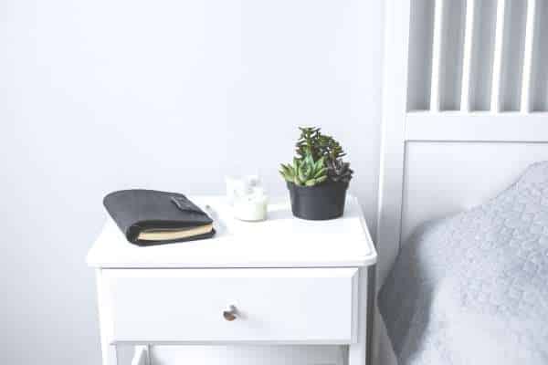 Incorporate Greenery decorate nightstands without lamps