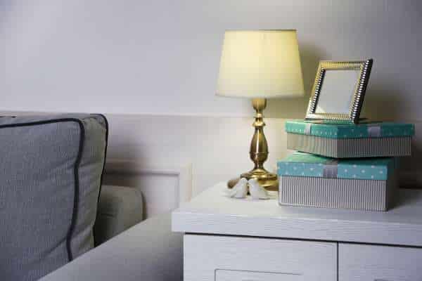 Showcase Art  decorate nightstands without lamps